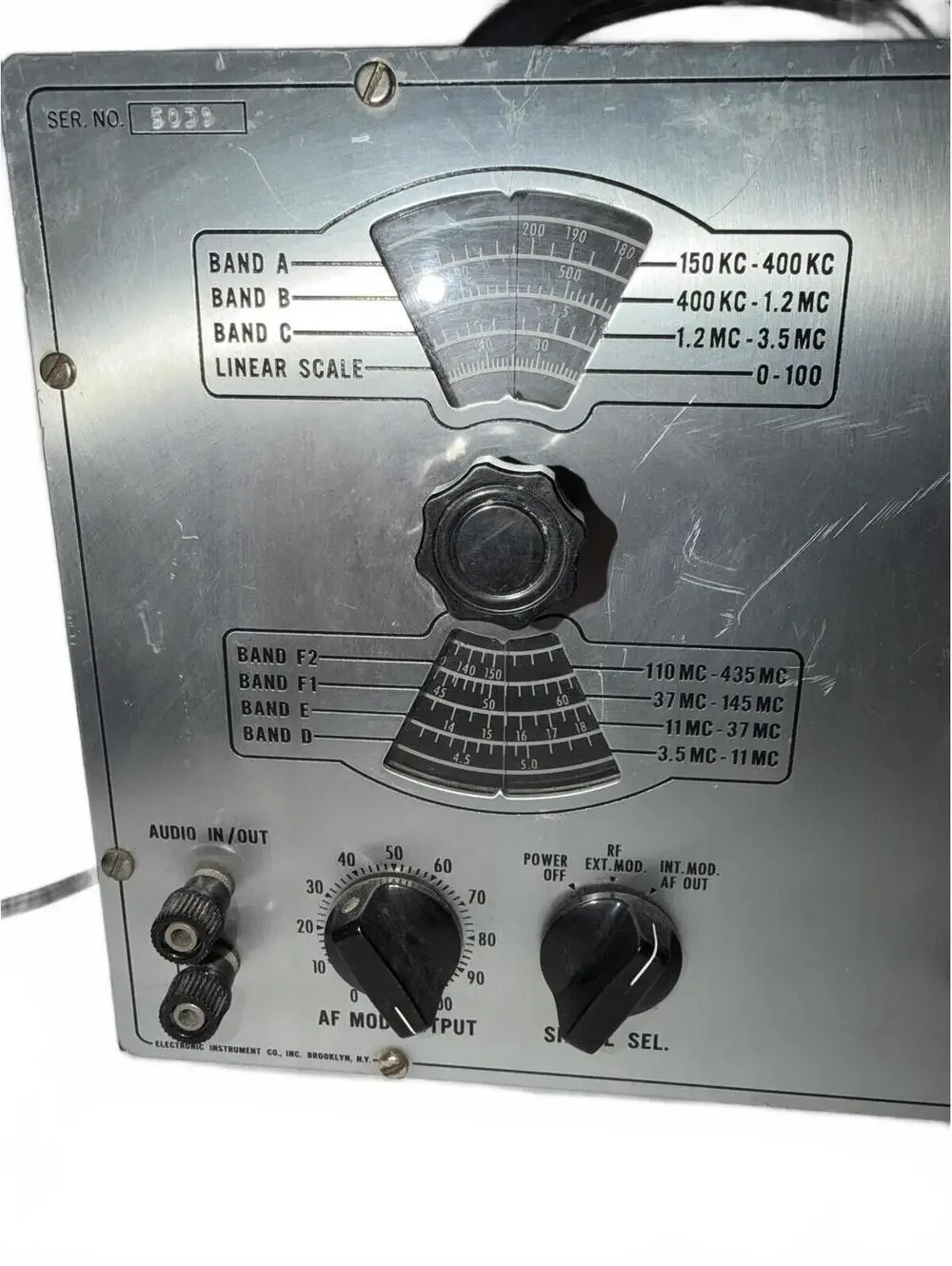 Seicol Model 324 Signal Generator Powers On Untested
